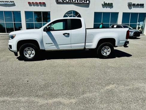 Used 2017 Chevrolet Colorado W/T RWD image 3