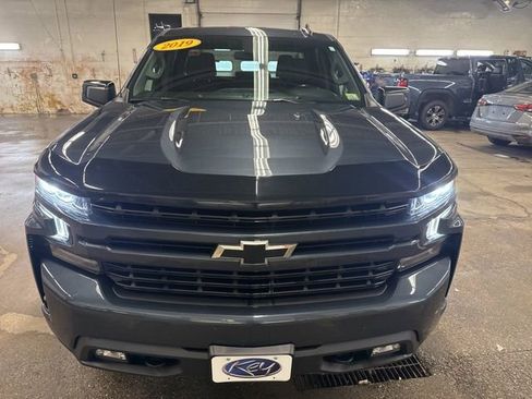 Used 2019 Chevrolet Silverado 1500 RST image 2