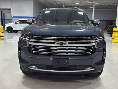 Used 2021 Chevrolet Tahoe Premier w/ Premium Package image 19