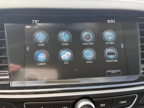 Used 2018 Buick Regal Preferred FWD image 19