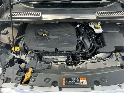 Used 2018 Ford Escape SE w/ SE Sync 3 Package AWD/4WD image 26
