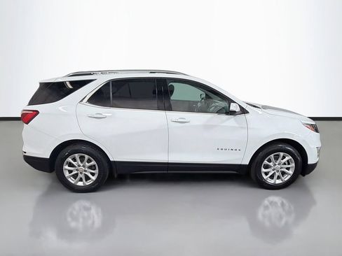 Used 2019 Chevrolet Equinox LT w/ Sun & Navigation Package AWD/4WD image 10