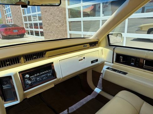 Used 1989 Cadillac De Ville Sedan image 12