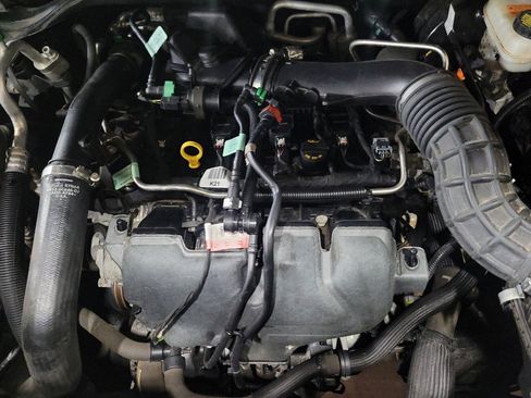 Used 2019 Ford Explorer XLT w/ Class II Trailer Tow Package image 30