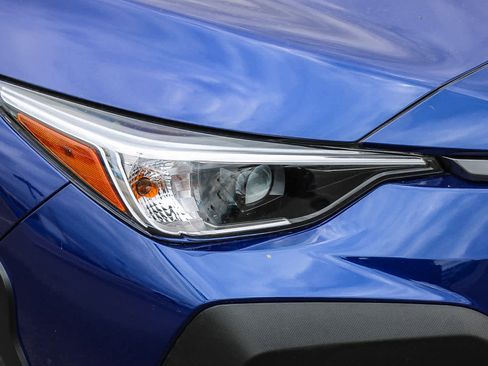 Used 2025 Subaru Crosstrek 2.0i Premium AWD/4WD image 4