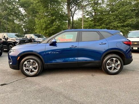 Used 2023 Chevrolet Blazer LT AWD/4WD image 10
