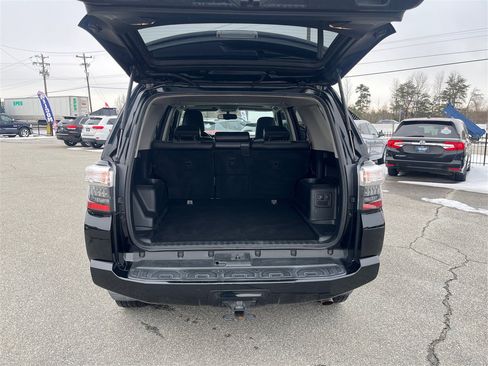 Used 2018 Toyota 4Runner SR5 Premium image 13