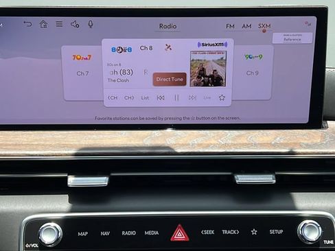 Certified 2025 Genesis GV80 3.5T Prestige AWD/4WD image 14