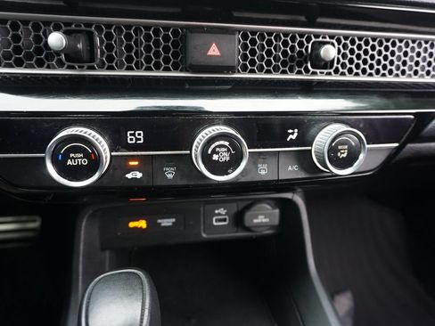 Used 2022 Honda Civic Sport image 10