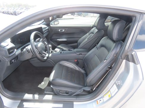 Used 2024 Ford Mustang GT Premium RWD image 19