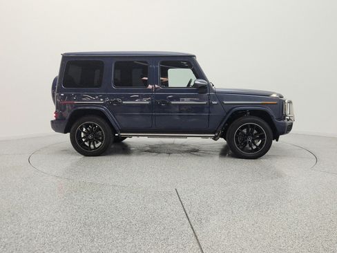 Used 2025 Mercedes-Benz G 550 image 4