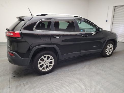 Used 2018 Jeep Cherokee Latitude image 10