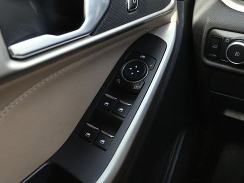 Used 2023 Ford Explorer XLT w/ Equipment Group 202A image 22