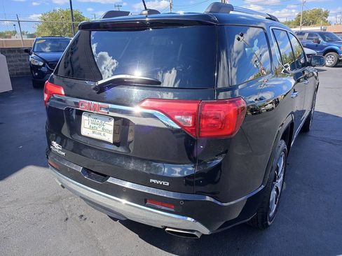 Used 2019 GMC Acadia Denali image 4