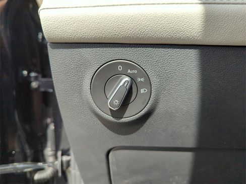 New 2025 Volkswagen Taos S image 34