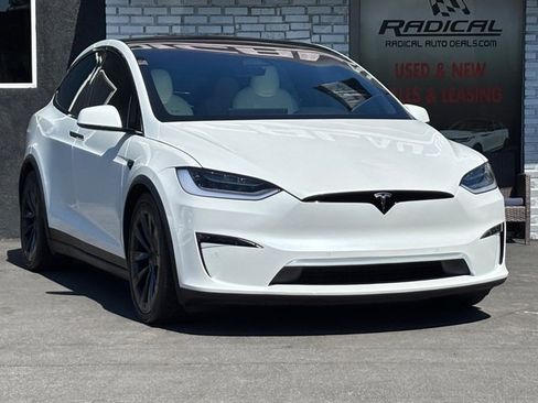 Used 2022 Tesla Model X AWD/4WD image 4