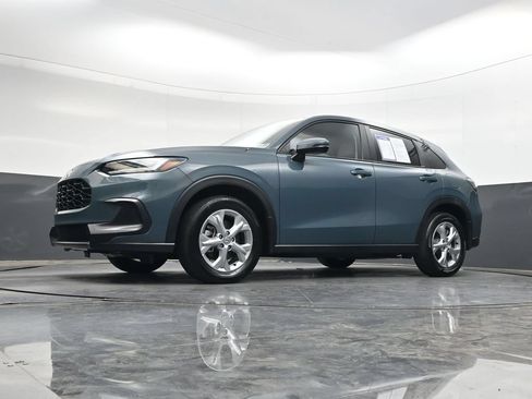 Certified 2024 Honda HR-V LX image 32