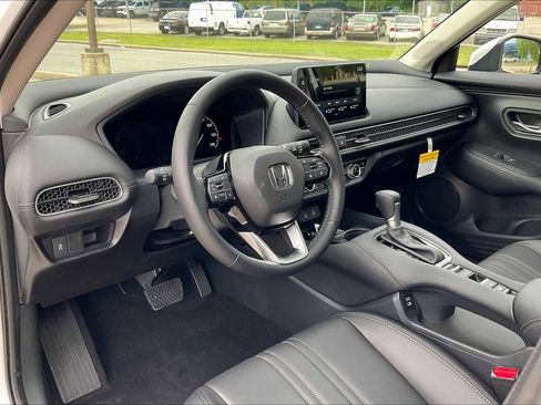New 2026 Honda HR-V EX-L image 8