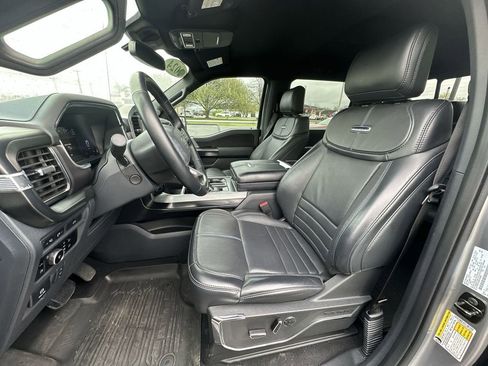 Used 2024 Ford F150 Platinum image 11