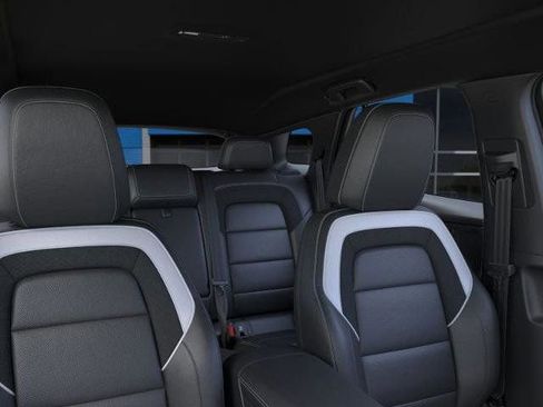 New 2025 Chevrolet Blazer EV LT image 25