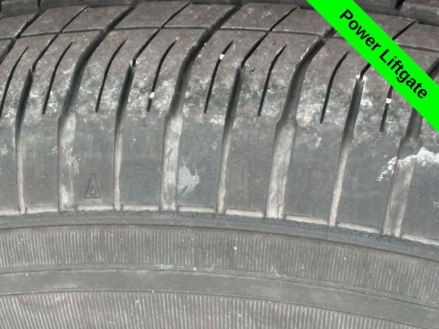 Used 2023 Chrysler Pacifica Touring-L FWD image 32