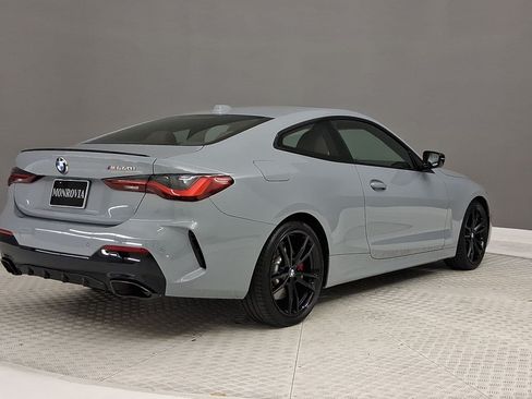 Used 2024 BMW M440i Coupe w/ Shadowloine Package RWD image 9