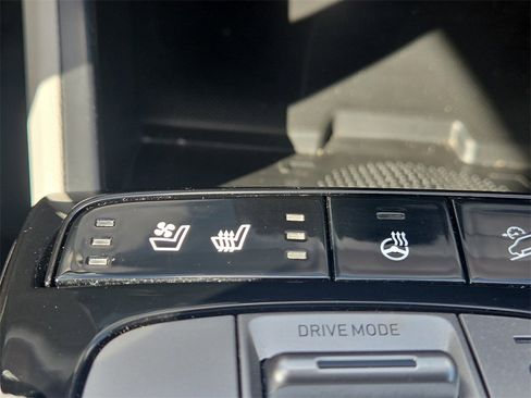 Used 2024 Hyundai Tucson Limited image 26