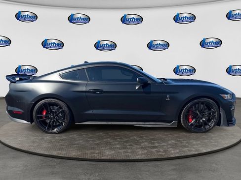 Used 2022 Ford Mustang Shelby GT500 w/ Technology Package RWD image 6