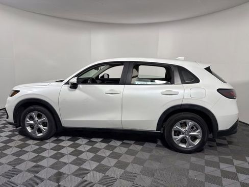 Used 2023 Honda HR-V LX image 4