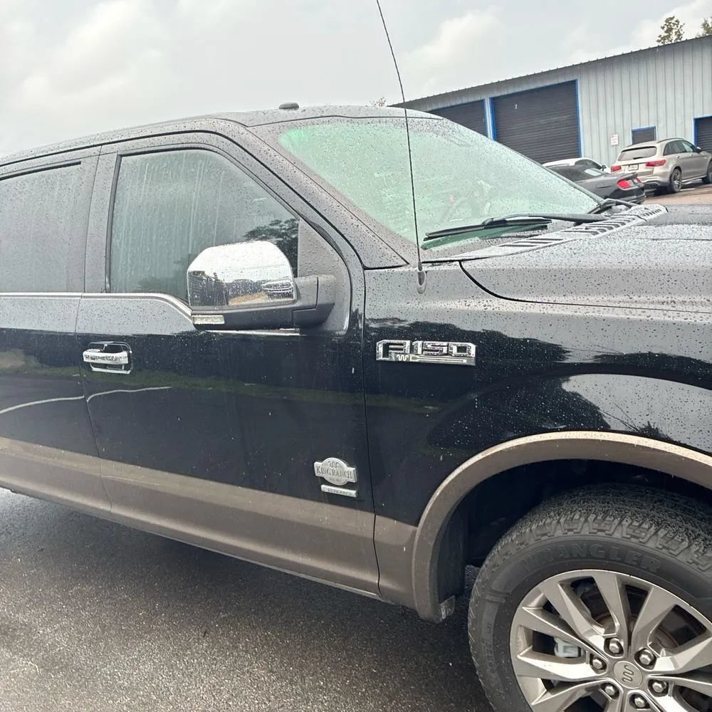 Used 2017 Ford F150 King Ranch w/ Equipment Group 601A Luxury AWD/4WD image 13