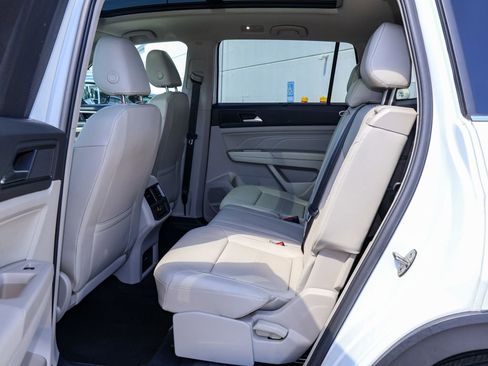 Certified 2023 Volkswagen Atlas SE w/ Panoramic Sunroof Package image 16