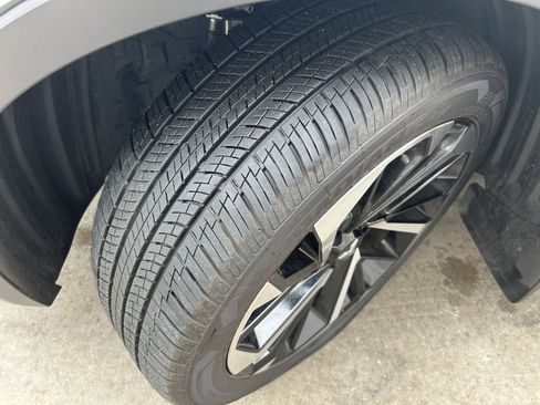 Used 2023 Mitsubishi Outlander SEL image 11