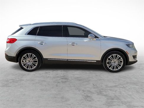 Used 2018 Lincoln MKX Reserve image 12