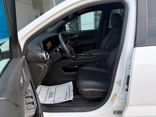 Used 2025 Chevrolet Equinox LT w/ Convenience Package II AWD/4WD image 10