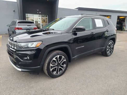 Used 2022 Jeep Compass Limited AWD/4WD image 2