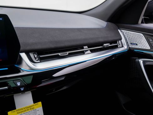 Certified 2025 BMW X2 xDrive28i w/ M Sport Package image 29