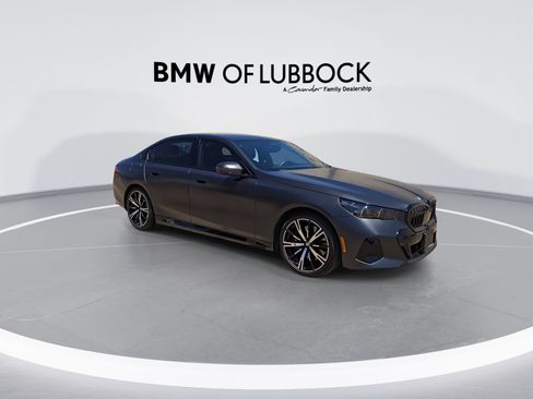 Used 2024 BMW 540i xDrive w/ Executive Package AWD/4WD image 2