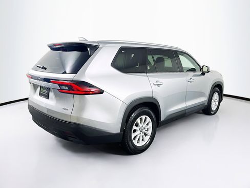 Used 2025 Toyota Grand Highlander XLE image 9