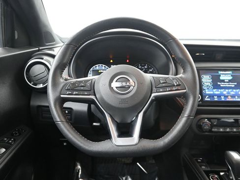 Used 2023 Nissan Kicks SR w/ SR Premium Package image 30