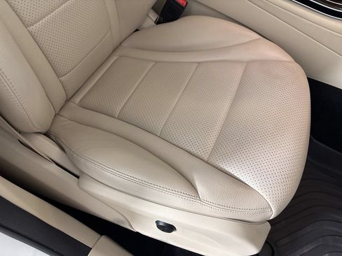 Used 2021 Mercedes-Benz GLC 300 4MATIC image 33