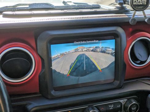 Used 2021 Jeep Wrangler Unlimited Rubicon image 24