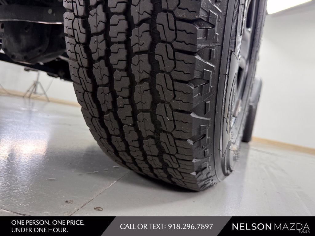 Used 2023 Jeep Gladiator Sport AWD/4WD image 10