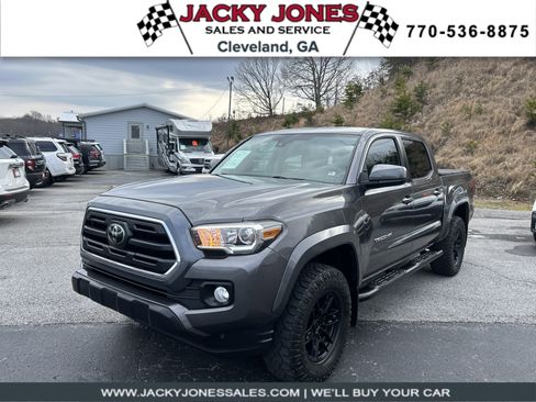 Used 2018 Toyota Tacoma SR5 image 1