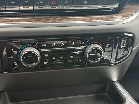 Used 2024 Chevrolet Silverado 1500 RST image 38