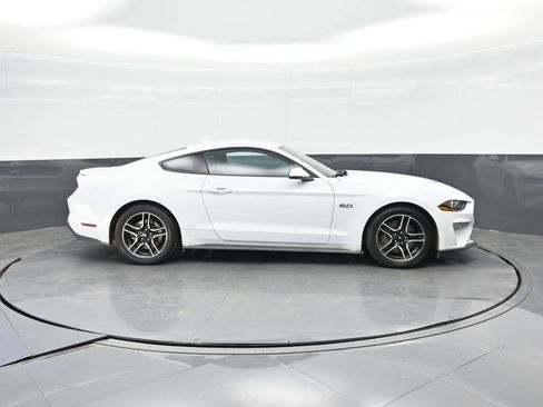 Used 2022 Ford Mustang GT Premium w/ Equipment Group 401A RWD image 8