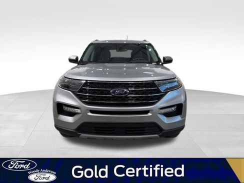 Certified 2024 Ford Explorer XLT w/ Equipment Group 202A RWD image 4