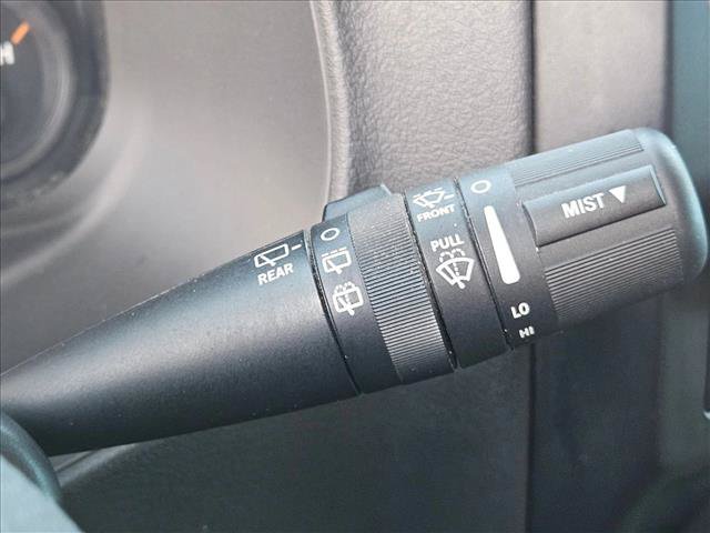 Used 2016 Jeep Patriot High Altitude FWD image 14