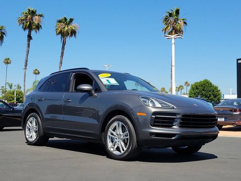 Used 2020 Porsche Cayenne AWD/4WD image 36