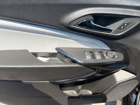 New 2026 Chevrolet Trax LT w/ Midnight Edition FWD image 17