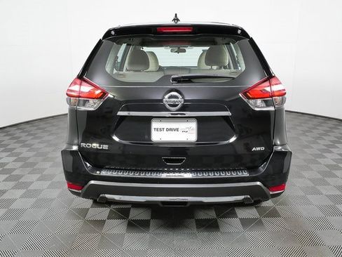 Used 2017 Nissan Rogue S image 24
